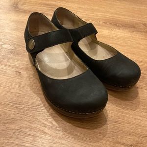 Dansko Beatrice Black Mary Jane style shoes size 39